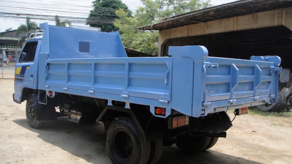 ISUZU NPR ดั๊มดิน5คิว เครื่อง110แรง สวยพรัอมใช้