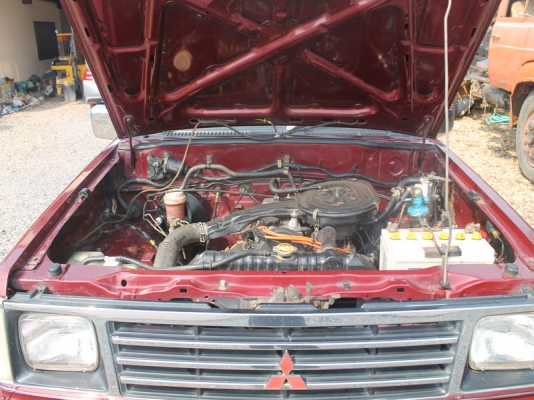 มิตซู 4 ประตู เครื่องเดิมติดรถ2000ซีซี ติดแก็สลงเล่มแล้ว เอกสารชุดโอนครบหมายเลขตรงเล่ม มิตซู 4 ประตู เครื่องเดิมติดรถ2000ซีซี ติดแก็สลงเล่มแล้ว เอกสารชุดโอนครบหมายเลขตรงเล่ม