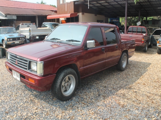 มิตซู 4 ประตู เครื่องเดิมติดรถ2000ซีซี ติดแก็สลงเล่มแล้ว เอกสารชุดโอนครบหมายเลขตรงเล่ม มิตซู 4 ประตู เครื่องเดิมติดรถ2000ซีซี ติดแก็สลงเล่มแล้ว เอกสารชุดโอนครบหมายเลขตรงเล่ม