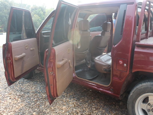 มิตซู 4 ประตู เครื่องเดิมติดรถ2000ซีซี ติดแก็สลงเล่มแล้ว เอกสารชุดโอนครบหมายเลขตรงเล่ม มิตซู 4 ประตู เครื่องเดิมติดรถ2000ซีซี ติดแก็สลงเล่มแล้ว เอกสารชุดโอนครบหมายเลขตรงเล่ม