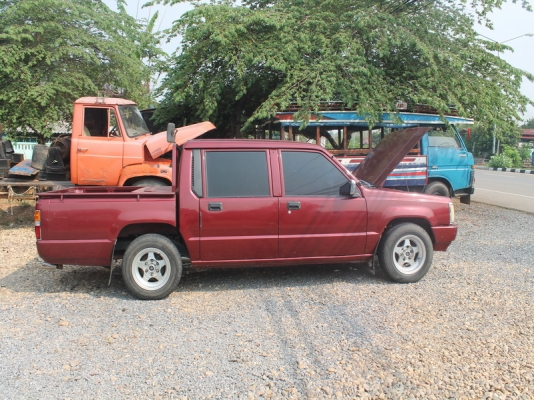 มิตซู 4 ประตู เครื่องเดิมติดรถ2000ซีซี ติดแก็สลงเล่มแล้ว เอกสารชุดโอนครบหมายเลขตรงเล่ม มิตซู 4 ประตู เครื่องเดิมติดรถ2000ซีซี ติดแก็สลงเล่มแล้ว เอกสารชุดโอนครบหมายเลขตรงเล่ม