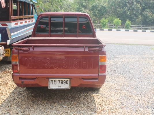 มิตซู 4 ประตู เครื่องเดิมติดรถ2000ซีซี ติดแก็สลงเล่มแล้ว เอกสารชุดโอนครบหมายเลขตรงเล่ม มิตซู 4 ประตู เครื่องเดิมติดรถ2000ซีซี ติดแก็สลงเล่มแล้ว เอกสารชุดโอนครบหมายเลขตรงเล่ม