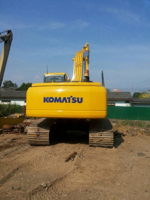 ขายรถแมคโครPC200-7 บูมยาวสภาพพร้อมใช้ เล่มทะเบียน สนใจติดต่อบอย 085-156-2314