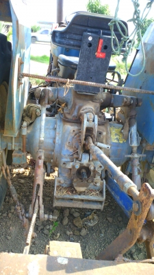 รถไถ FORD 5610 แถมใบดันหน้า และ ผาน 7 CMT ลดราคาเหลือ 360,000 บาท.