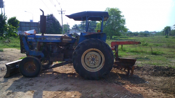 รถไถ FORD 5610 แถมใบดันหน้า และ ผาน 7 CMT ลดราคาเหลือ 360,000 บาท.