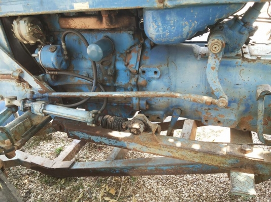 รถไถฟอร์ด 77 เครื่องยนต์ T5 พร้อมผาน หน้าหลัง ทะเบียนครบ ถูกๆครับ