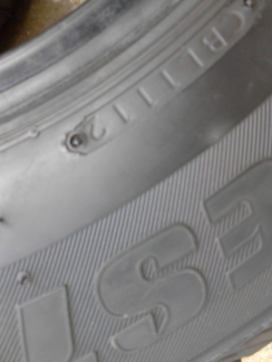 215/70R15 BRIDGESTONE DURAVIS R611 ชุด 4 เส้น TEL.081-427-3941 215/70R15 BRIDGESTONE DURAVIS R611 ชุด 4 เส้น TEL.081-427-3941