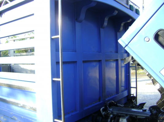 ขายรถ 6 ล้อปี47 รถห้างแท้ กระบะเลส4.30เมตร เครื่องดี พวงมาลัยเพาเวอร์ เครื่อง130แรง เทอร์โบ สภาพพร้อมใช้งาน