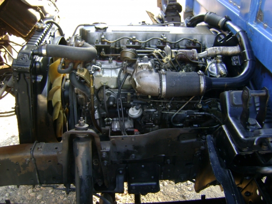 ขายรถ 6 ล้อปี47 รถห้างแท้ กระบะเลส4.30เมตร เครื่องดี พวงมาลัยเพาเวอร์ เครื่อง130แรง เทอร์โบ สภาพพร้อมใช้งาน