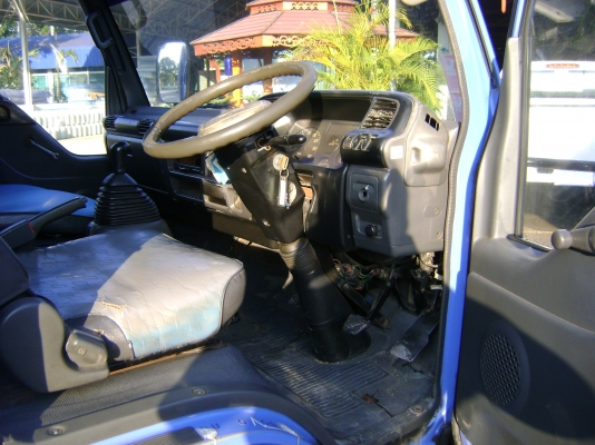 ขายรถ 6 ล้อปี47 รถห้างแท้ กระบะเลส4.30เมตร เครื่องดี พวงมาลัยเพาเวอร์ เครื่อง130แรง เทอร์โบ สภาพพร้อมใช้งาน