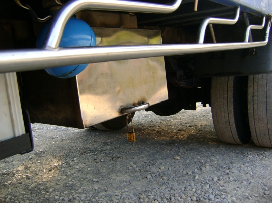 ขายรถ 6 ล้อปี47 รถห้างแท้ กระบะเลส4.30เมตร เครื่องดี พวงมาลัยเพาเวอร์ เครื่อง130แรง เทอร์โบ สภาพพร้อมใช้งาน