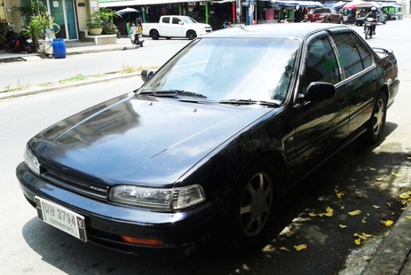 HONDA ACCORD ปี 93 ไฟท้ายสั้น เครื่องหัวฉีด เกียร์ออโต้ LPG ลงเล่มแล้ว เบาะผ้า สะอาด กระจกไฟฟ้า เซ็นทรัลล็อค รีโมทกันขโมย กันสาดตัวนอก กระจังหน้าแต่ง โลโก้ H แดง ท่อแต่ง ราคาเบาๆ HONDA ACCORD ปี 93 ไฟท้ายสั้น เครื่องหัวฉีด เกียร์ออโต้ LPG ลงเล่มแล้ว เบาะผ้า สะอาด กระจกไฟฟ้า เซ็นทรัลล็อค รีโมทกันขโมย กันสาดตัวนอก กระจังหน้าแต่ง โลโก้ H แดง ท่อแต่ง ราคาเบาๆ