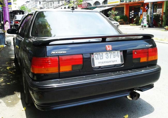 HONDA ACCORD ปี 93 ไฟท้ายสั้น เครื่องหัวฉีด เกียร์ออโต้ LPG ลงเล่มแล้ว เบาะผ้า สะอาด กระจกไฟฟ้า เซ็นทรัลล็อค รีโมทกันขโมย กันสาดตัวนอก กระจังหน้าแต่ง โลโก้ H แดง ท่อแต่ง ราคาเบาๆ HONDA ACCORD ปี 93 ไฟท้ายสั้น เครื่องหัวฉีด เกียร์ออโต้ LPG ลงเล่มแล้ว เบาะผ้า สะอาด กระจกไฟฟ้า เซ็นทรัลล็อค รีโมทกันขโมย กันสาดตัวนอก กระจังหน้าแต่ง โลโก้ H แดง ท่อแต่ง ราคาเบาๆ