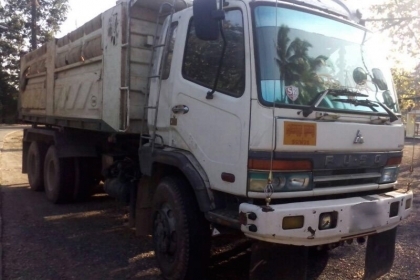 รถมิตซู 10 ล้อดั้ม FN527M - TD 191 แรงม้า.    สนใจติดต่อ 081 - 6079515