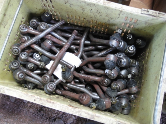 ขายเหมาลูกหมากไม่ทราบรุ่น เหมาหมดลูกละ 50 บาท