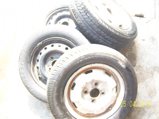 ล้อกะทะขอบ 14 พร้อมยาง 185 65 14  1ชุด