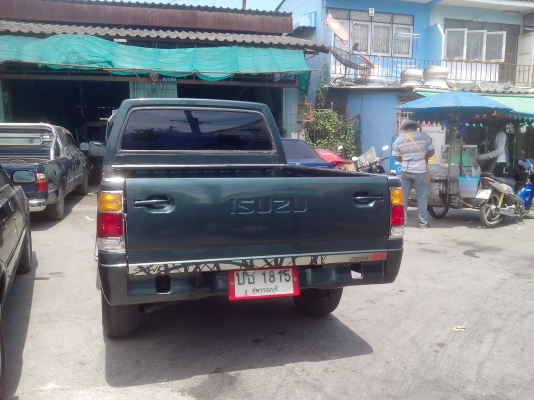 ขายกะบะ isuzu tfr romeo ปี 94 ทำสีใหม่ทั้งคันเพิ่งเสร๊จสวยๆเลยครับ