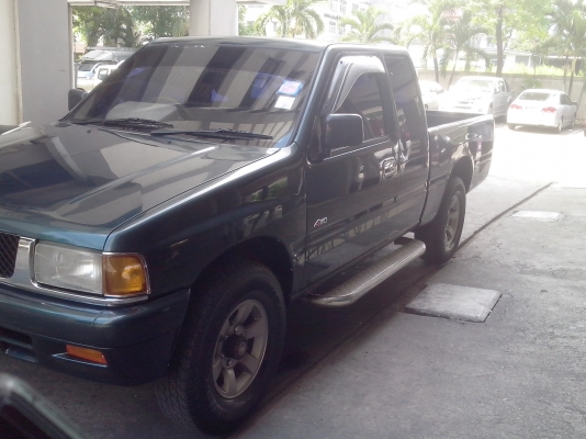 ขายกะบะ isuzu tfr romeo ปี 94 ทำสีใหม่ทั้งคันเพิ่งเสร๊จสวยๆเลยครับ
