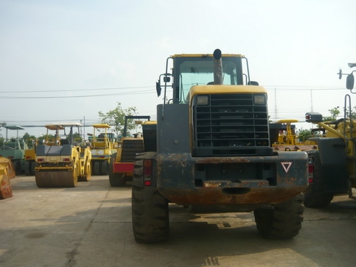 รถตักล้อยาง Komatsu WA320-6 รถเก่านอก นำเข้าจากญ๊่ปุ่น สภาพเดิมๆ ระบบไฟฟ้าครบ รุ่นใหม่ล่าสุด