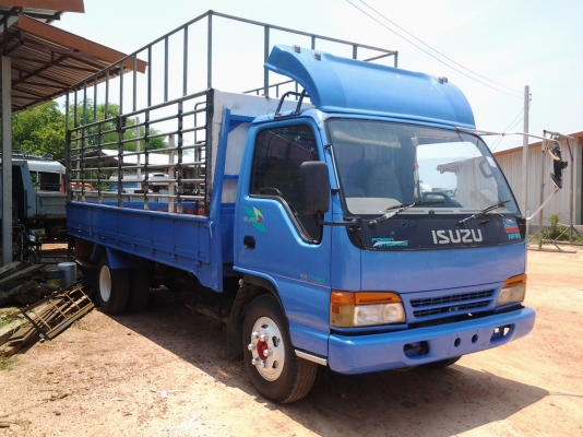ISUZU NPR70py เครื่อง 4HE1 ห้างแท้ยาว 5 เมตร ทะเบียน ม79 ISUZU NPR70py เครื่อง 4HE1 ห้างแท้ยาว 5 เมตร ทะเบียน ม79