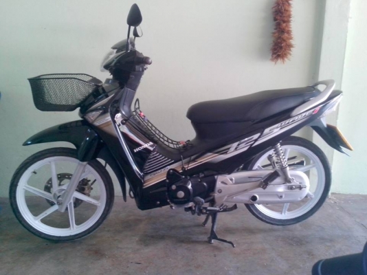 ขายอยู่ดีเวฟ125iสตาร์ทมือ