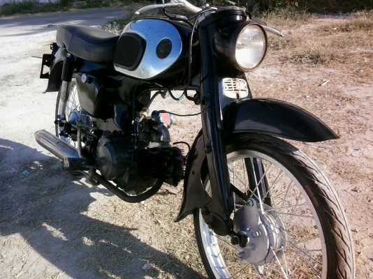 ขาย C200 เครื่องเดิมระบบไฟทองขาว สีสวยๆ ราคา17000 ครับ