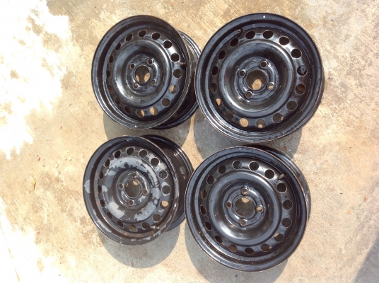 ขายล้อกะทะขอบ 14 หนึ่งชุด ขายล้อกะทะขอบ 14 หนึ่งชุด