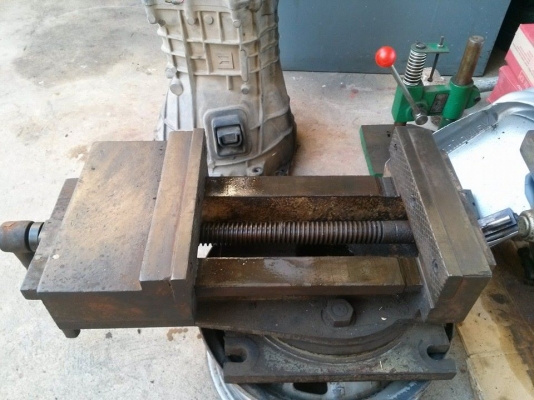 ขายปากกาเครื่องไส+เครื่องปั๊มมือโยก