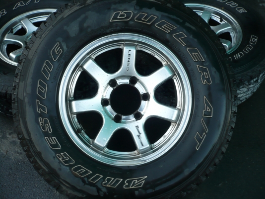 แม็กLENSOพร้อมยาง265/70R16