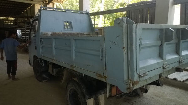 NKR55EX5S 6ล้อดั้ม88แรง รถออกห้างแท้มือเดียวป้ายแดง รถเดิมๆมีเก็บสีบ้าง....