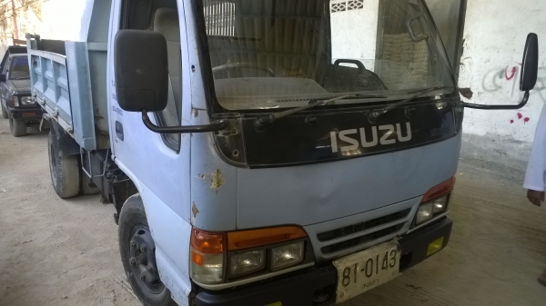 NKR55EX5S 6ล้อดั้ม88แรง รถออกห้างแท้มือเดียวป้ายแดง รถเดิมๆมีเก็บสีบ้าง....