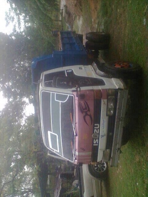 ขายรถดั้มประกอบ เครื่อง100แรงFหน้าหลังแล้วเอกสารพร้อมโอน