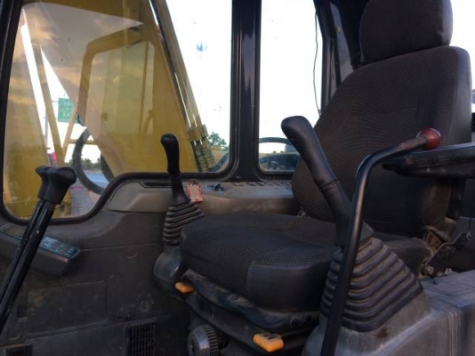 ขายรถแบคโฮ KOMATSU PC130-6 ระบบไฟฟ้าเต็ม รถนอกนำเข้าสภาพสวย สนใจติดต่อ 081-2990958 ขายรถแบคโฮ KOMATSU PC130-6 ระบบไฟฟ้าเต็ม รถนอกนำเข้าสภาพสวย สนใจติดต่อ 081-2990958