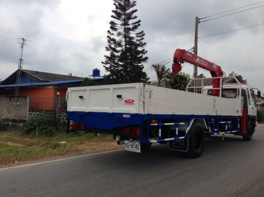ขายหกล้อ HINO 220 hp,ติดเครน 5 ตันช่วงยาว,,น่าใช้งาน,สวยๆ