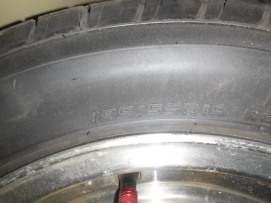ขายด่วน ล้อแม็กลายกล้วย 195/55/R15y13
