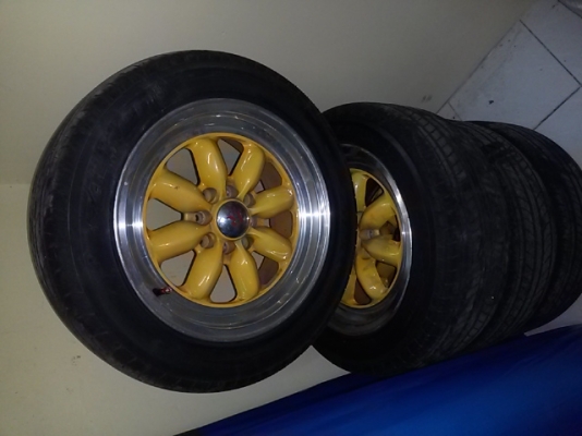 ขายด่วน ล้อแม็กลายกล้วย 195/55/R15y13