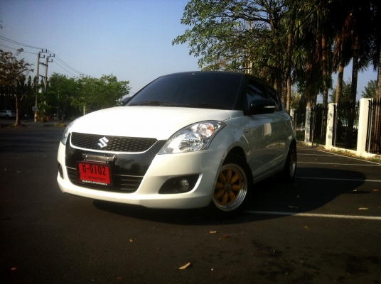 ขายด่วน ล้อแม็กลายกล้วย 195/55/R15y13