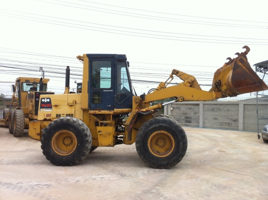 ขายรถตักล้อยาง มาใหม่ พึ่งมาถึง WA180-1 ยี่ห้อ KOMATSU รถเก่านอก ไม่เคยใช้งานในไทย