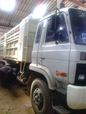 ขายรถ 10 ล้อดัมพ์ NISSAN UD CWM430M 230 แรงม้าปี 2540 ซีเรียล 14886 ดัมพ์โคราช ยางเต็ม คัสซีสวย แอร์เย็น ราคา 900000