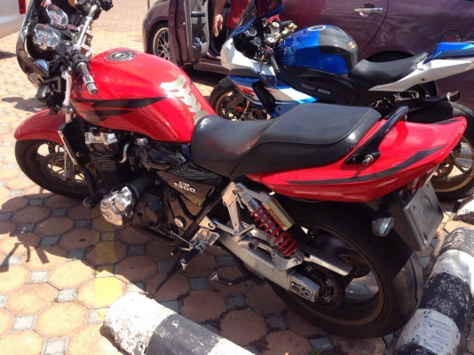 ธารนนทบุรี//ขาย honda cb1300 ปี2000  ยื่นทำทะเบียนแล้วครับ