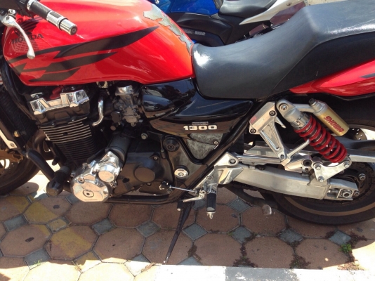 ธารนนทบุรี//ขาย honda cb1300 ปี2000  ยื่นทำทะเบียนแล้วครับ