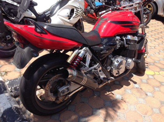 ธารนนทบุรี//ขาย honda cb1300 ปี2000  ยื่นทำทะเบียนแล้วครับ