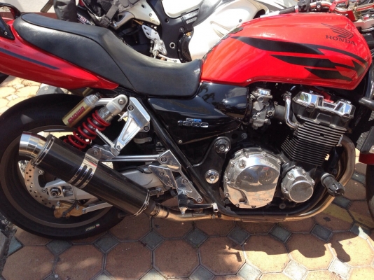 ธารนนทบุรี//ขาย honda cb1300 ปี2000  ยื่นทำทะเบียนแล้วครับ