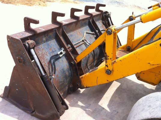 ขายรถตักหน้าขุดหลัง JCB 214 นำเข้าจากสหรัฐอเมริกา  ไม่เคยใช้งานในไทย