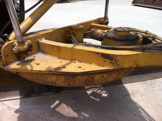 ขายรถเกรด Caterpillar 140H มี Ripper S/N: 2ZK051xx สภาพสวย นำเข้าจาก USA ไม่เคยใช้งานในไทย