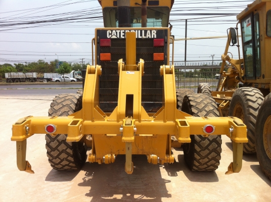 ขายรถเกรด Caterpillar 140H มี Ripper S/N: 2ZK051xx สภาพสวย นำเข้าจาก USA ไม่เคยใช้งานในไทย