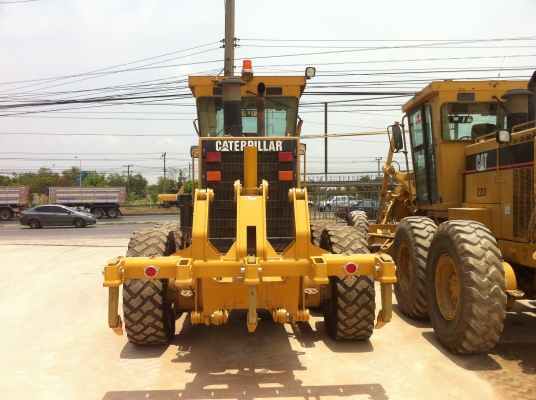ขายรถเกรด Caterpillar 140H มี Ripper S/N: 2ZK051xx สภาพสวย นำเข้าจาก USA ไม่เคยใช้งานในไทย