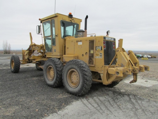 ขายรถเกรด Caterpillar 140G มี Ripper S/N 72V109xx สภาพสวย นำเข้าจาก USA ไม่เคยใช้งานในไทย