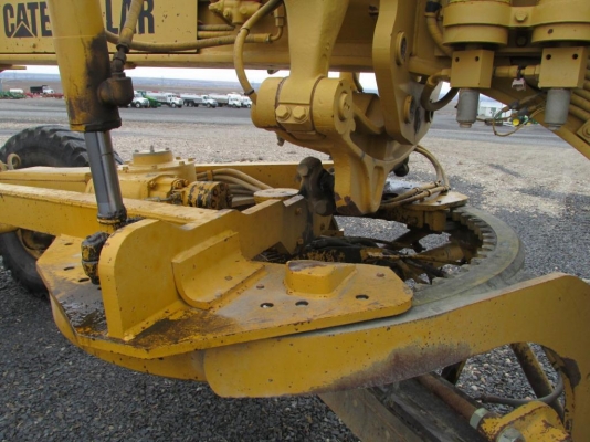 ขายรถเกรด Caterpillar 140G มี Ripper S/N 72V109xx สภาพสวย นำเข้าจาก USA ไม่เคยใช้งานในไทย