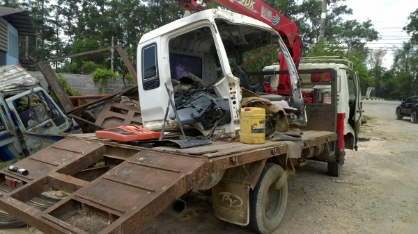 6ล้อท้ายลาดFC4J 117แรง..ติดเครน3.5ตัน ท้องV ไม่มีเล่ม(รถเอกสารประมูลหาย)..ขายตามสภาพ... 6ล้อท้ายลาดFC4J 117แรง..ติดเครน3.5ตัน ท้องV ไม่มีเล่ม(รถเอกสารประมูลหาย)..ขายตามสภาพ...